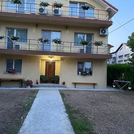 Casa Amos Costinesti